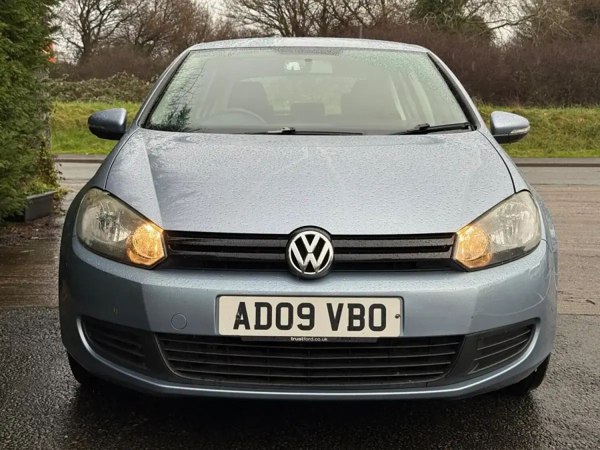 Usado VW Golf VI S 102 HP (75 kW) 2009 Azul Citadino
