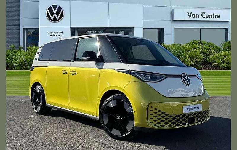 White Used 2024 VW ID. Buzz Pro MPV | £45,991 - Image 1/4