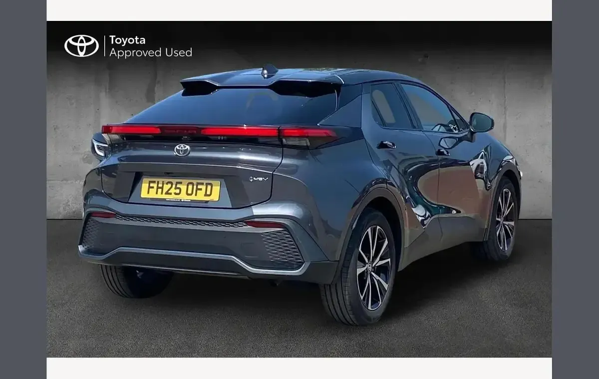 Used Toyota C-HR Design 140 HP (102 kW) 2025 Grey SUV