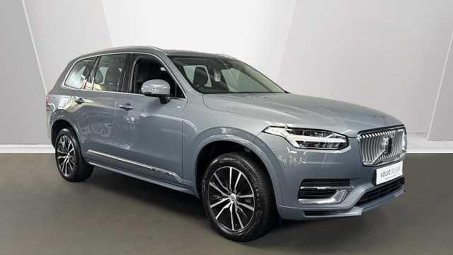 Used 2023 Volvo XC90 Core SUV | £42,995 (Fair price) - Image 1/4