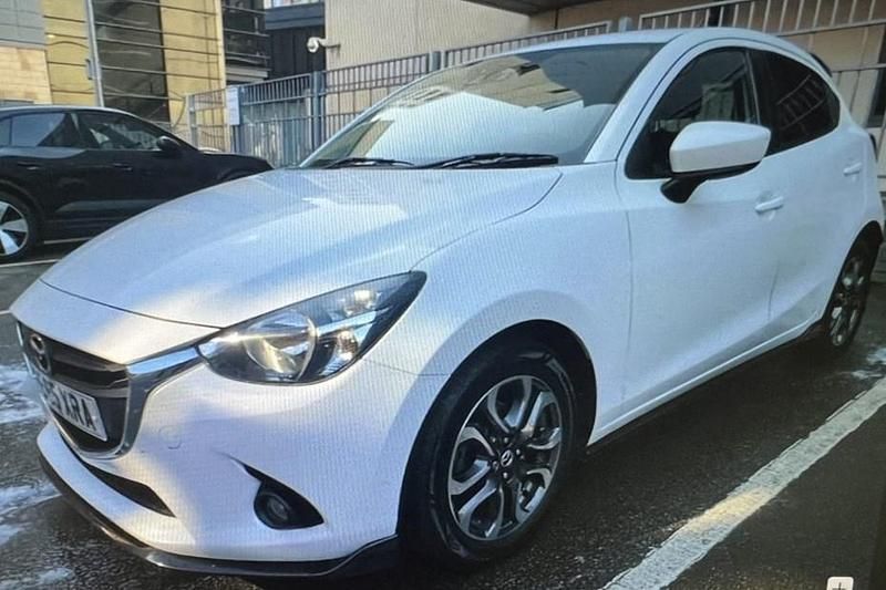 Used Mazda 2 Inclusive 90 HP (66 kW) 2015