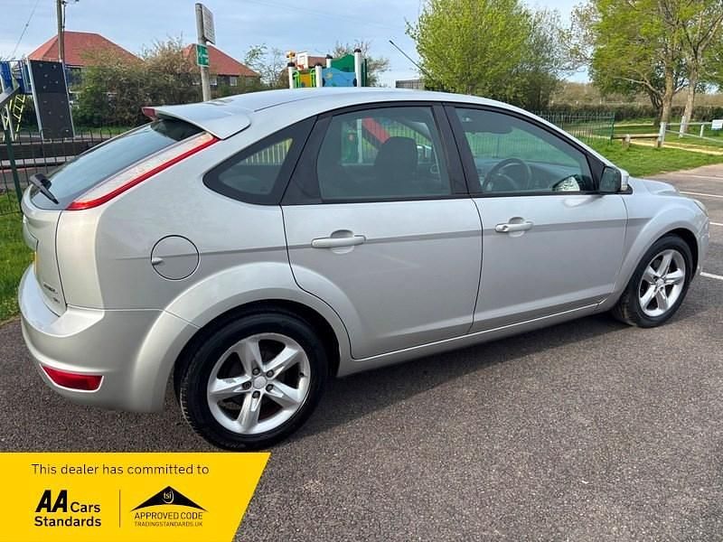Used Ford Focus Zetec 2008 Silver