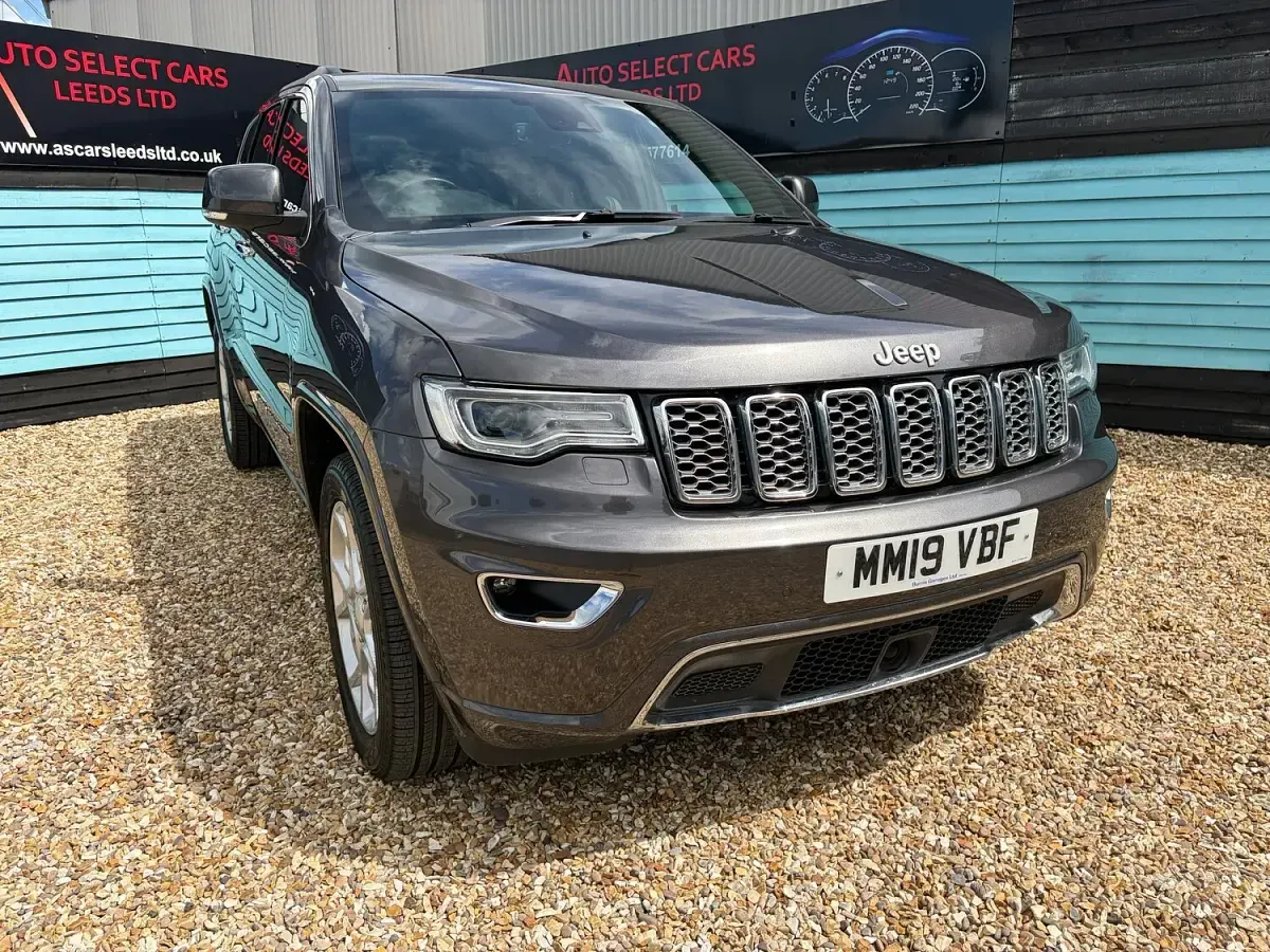 Used Jeep Grand Cherokee Overland 250 HP (183 kW) 2019 Grey SUV