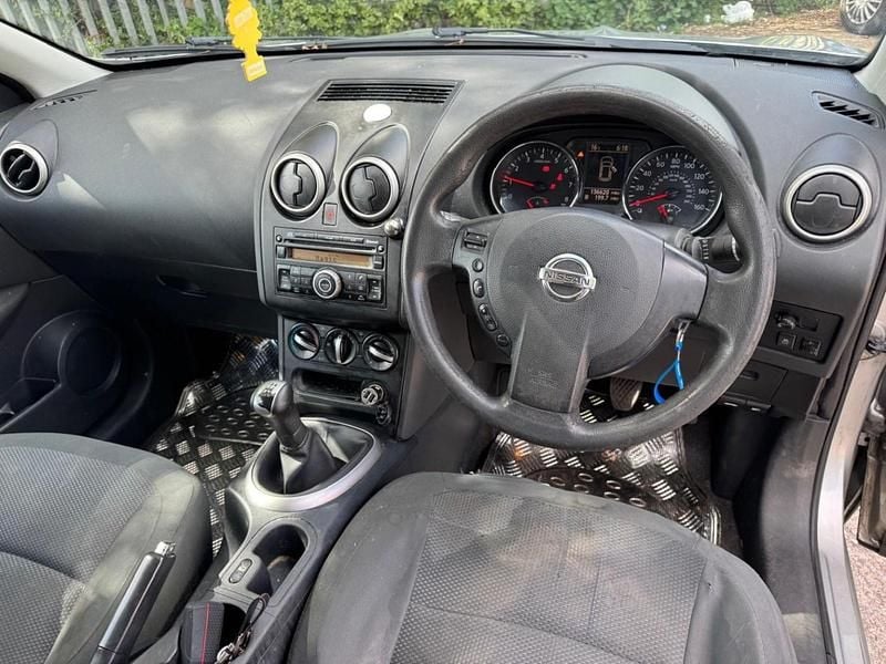 Used Nissan Qashqai Visia 2010 Silver SUV