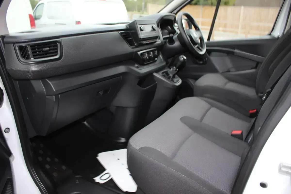 Used Renault Trafic 2023 White MPV