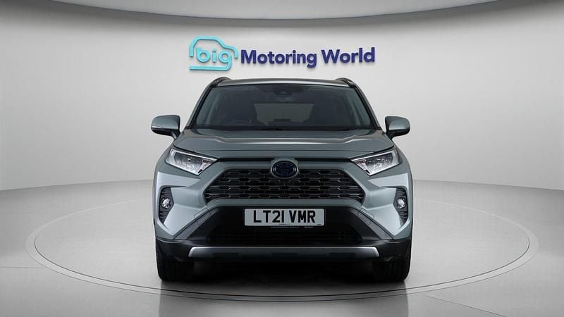 Used Toyota RAV4 Hybrid 215 HP (158 kW) 2021 SUV