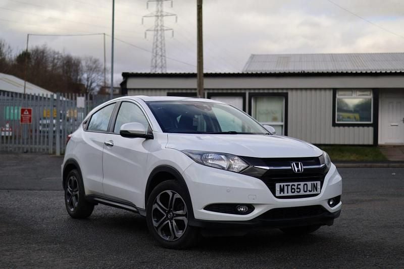 Used Honda HR-V SE 130 HP (95 kW) 2015 White SUV
