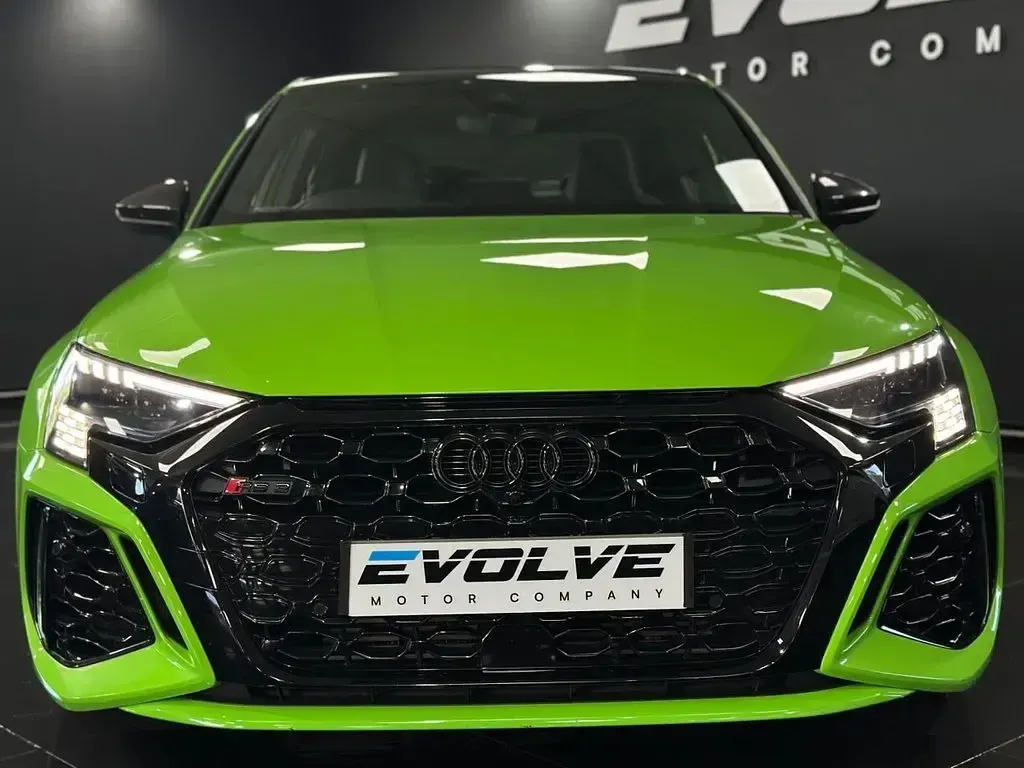 Used Audi RS3 Comfort 400 HP (294 kW) 2022 Green Sedan