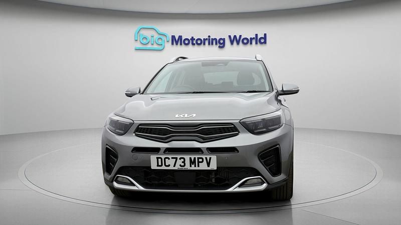 Used Kia Stonic GT-Line S 120 HP (88 kW) 2024 Grey SUV