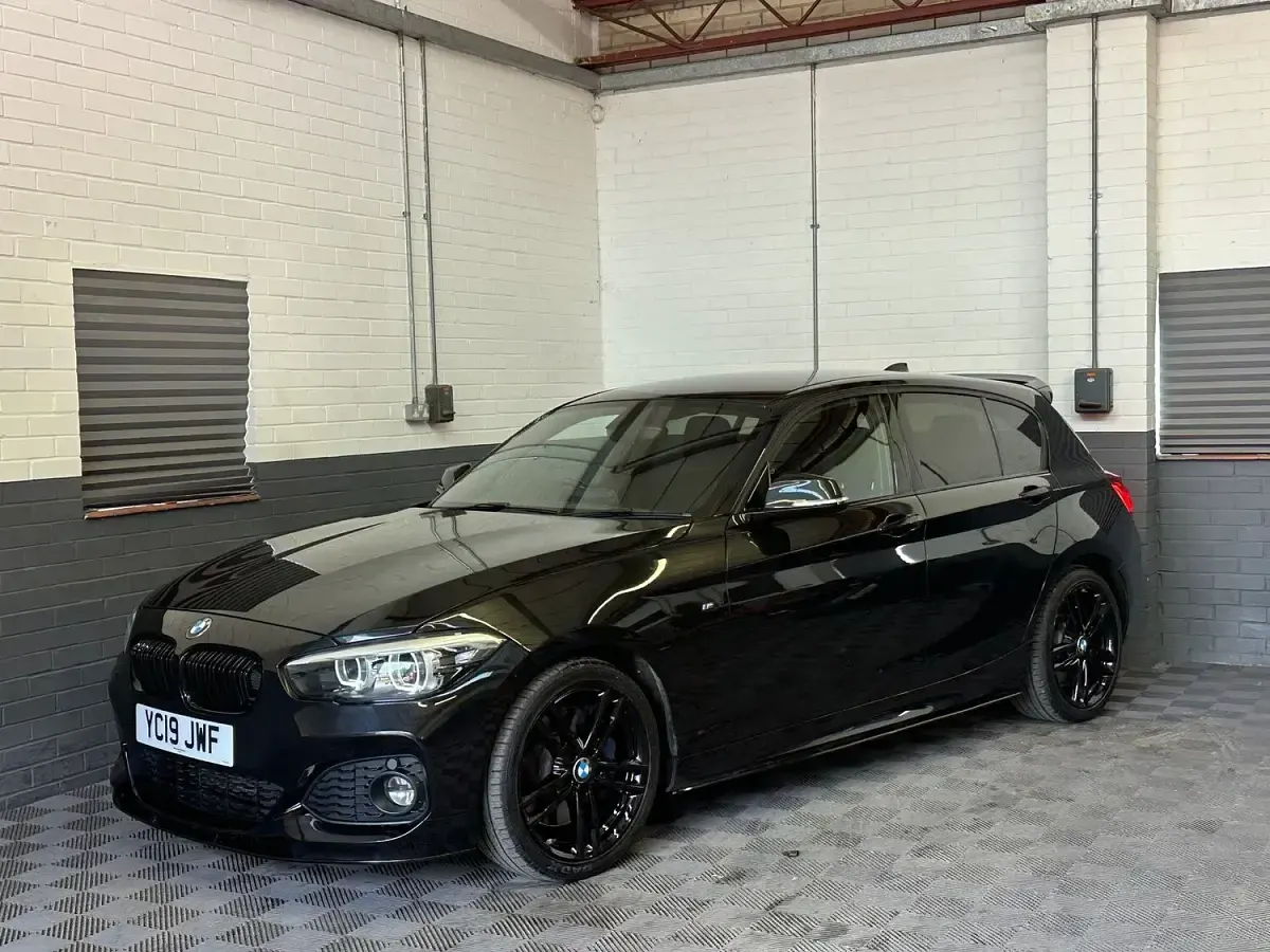 Used BMW 118 Efficient Dynamics 2019 Black Hatchback
