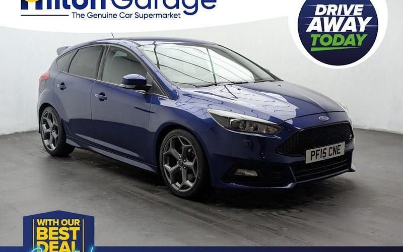 Used Ford Focus ST 185 HP (136 kW) 2015 Blue Hatchback