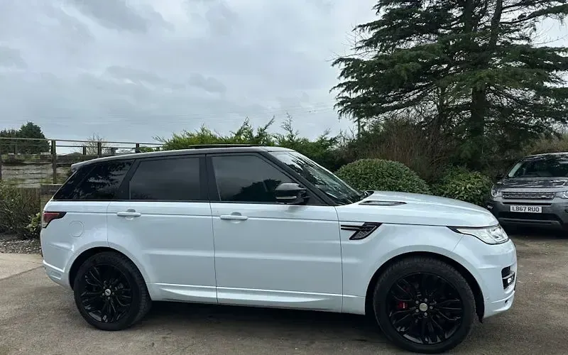 Used Land Rover Range Rover Autobiography Dynamic 306 HP (225 kW) 2014 White SUV