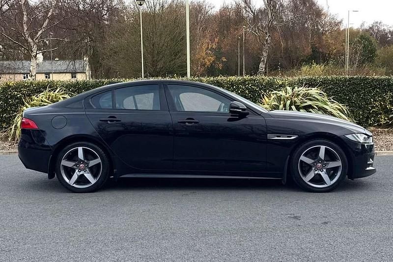 Used Jaguar XE Ingenium 196 HP (144 kW) 2019 Black Sedan
