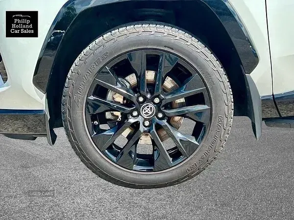 Used Toyota RAV4 2021 White/black SUV