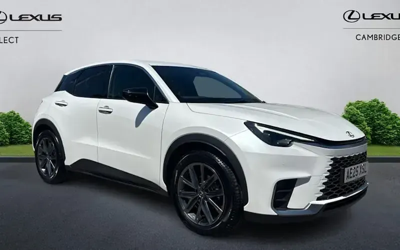 Used Lexus LBX 136 HP (100 kW) 2025 SUV