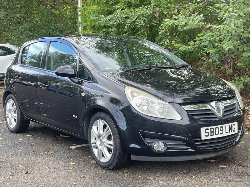 Black Used 2009 Vauxhall Corsa Design Edition Hatchback | £1,995 (A bit pricey) - Image 1/4