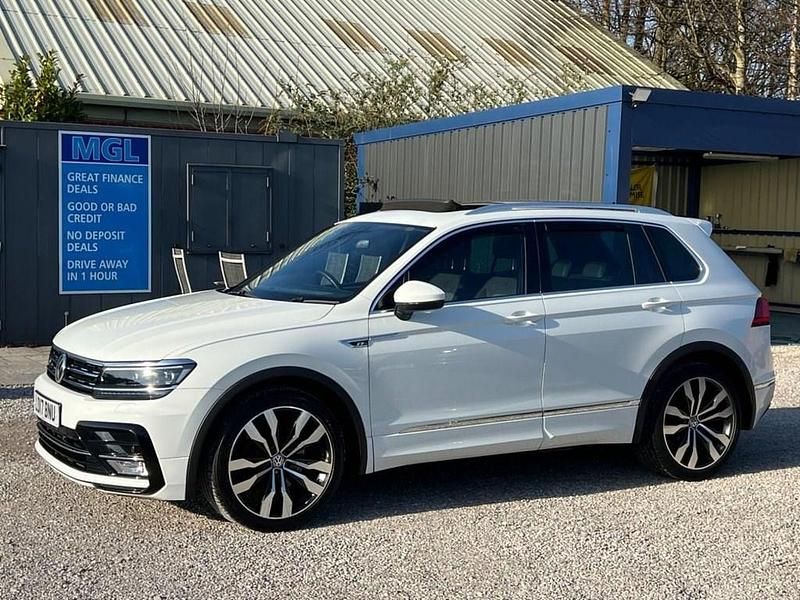 White Used 2017 VW Tiguan R-line SUV | £18,495 (Good price) - Image 1/4