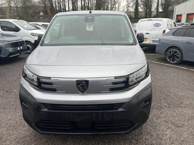 New Peugeot Partner S 102 HP (75 kW) 2026 Cumulus grey MPV