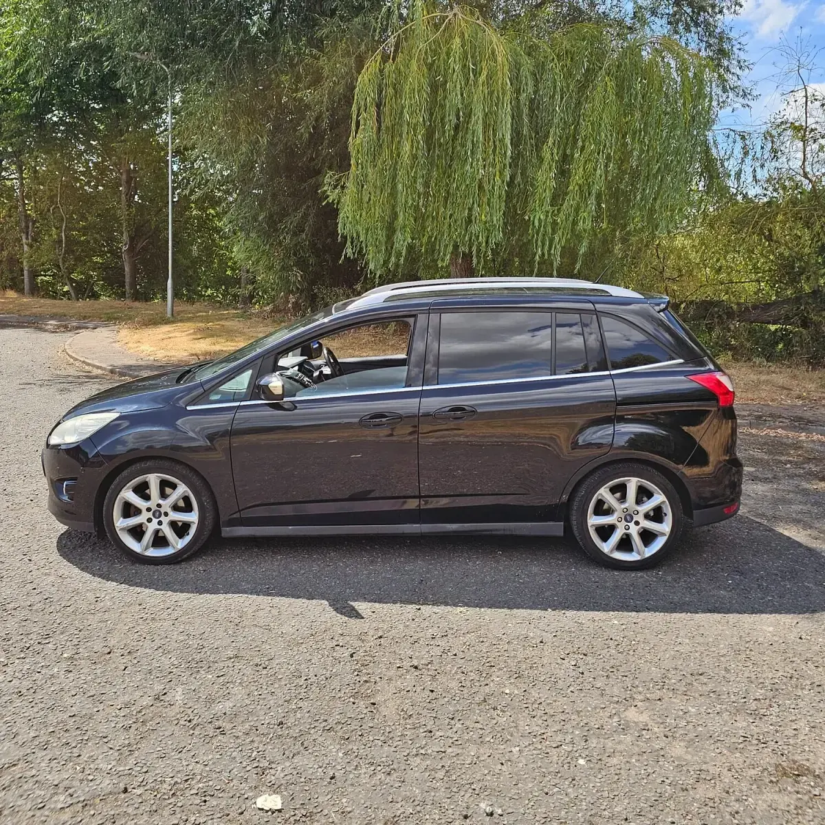 Used Ford Grand C-Max Titanium 2011 Black MPV