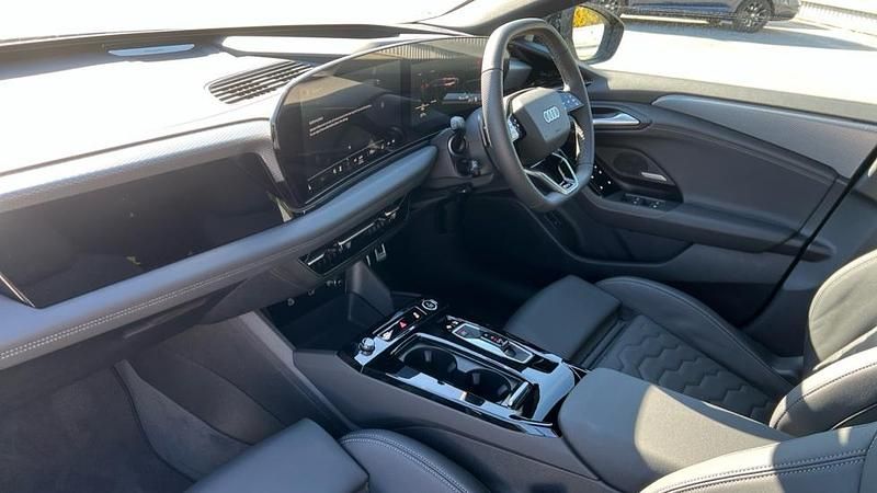 Nuevo Audi A6 e-tron S-Line 269 kW (367 CV) 2026 Negro Familiar