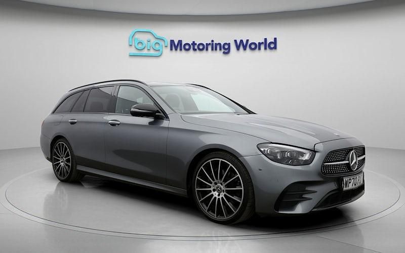 Używany Mercedes E220 AMG line 194 KM (142 kW) 2021 Szary Kombi