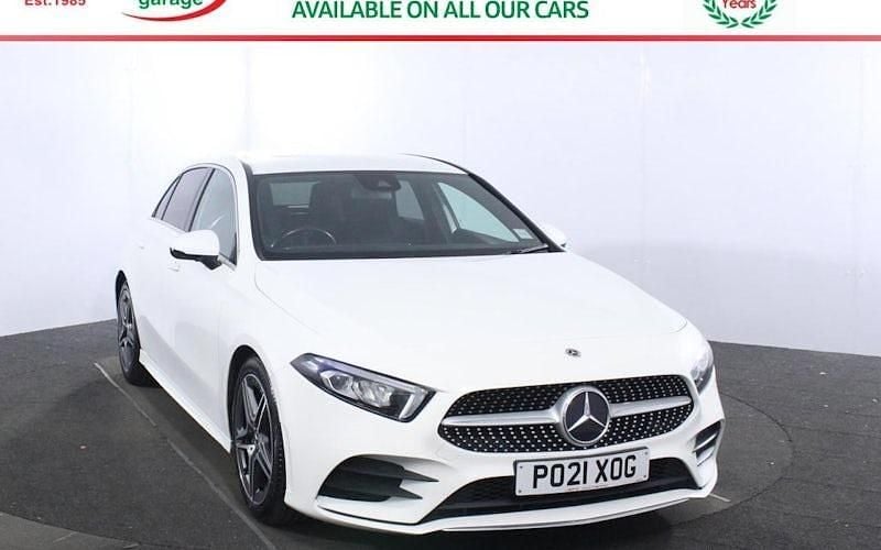 Begagnad Mercedes A180 AMG line 136 HK (100 kW) 2020 Halvkombi
