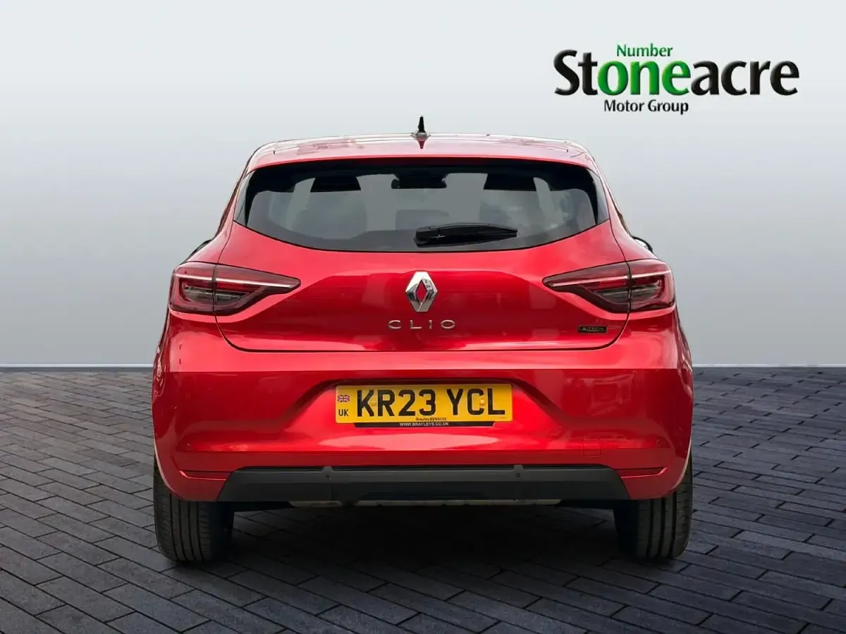 Used Renault Clio Evolution 145 HP (106 kW) 2023 Red Hatchback
