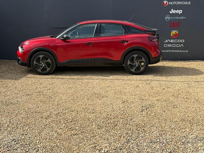 Used Citroën C4 PureTech 99 HP (72 kW) 2023 Red SUV