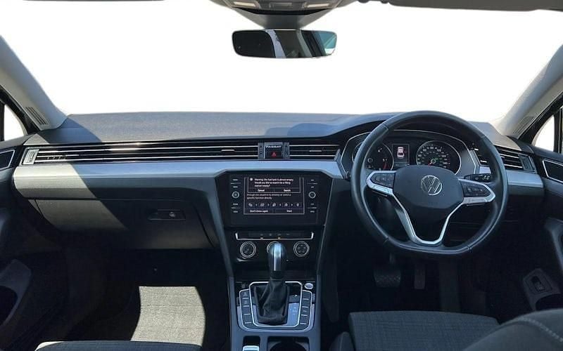 Używany VW Passat SE 200 KM (147 kW) 2021 Szary Kombi