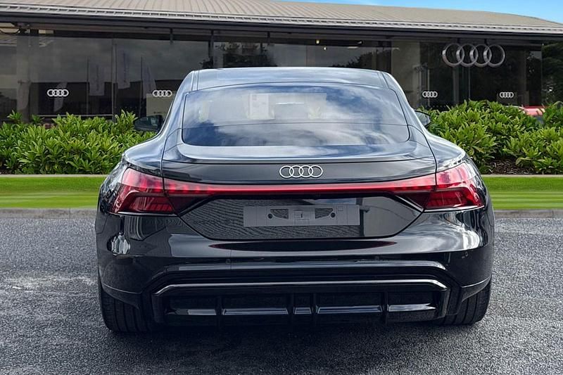 New Audi e-tron GT quattro Sport 430 kW (585 HP) 2026 Black Sedan