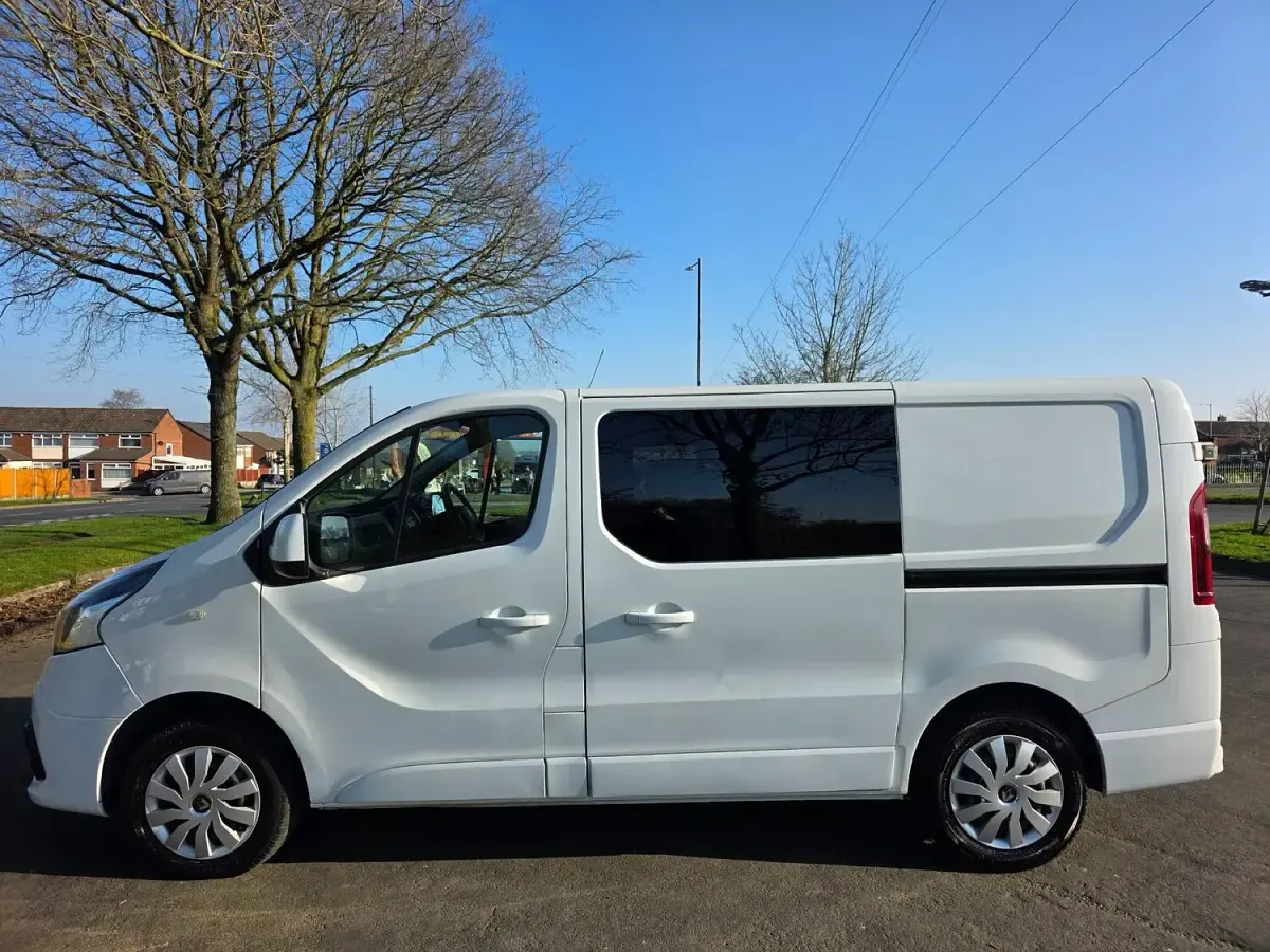 Used Renault Trafic Business 2019 White MPV