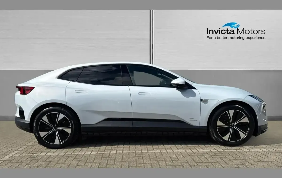Begagnad Polestar 4 Plus 196 kW (267 HK) 2025 Silver SUV