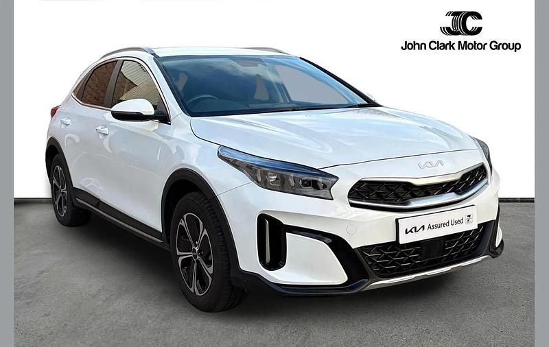 White Used 2024 Kia XCeed SUV | £18,500 - Image 1/4