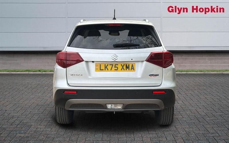 Used Suzuki Vitara 116 HP (85 kW) 2025 Silver SUV