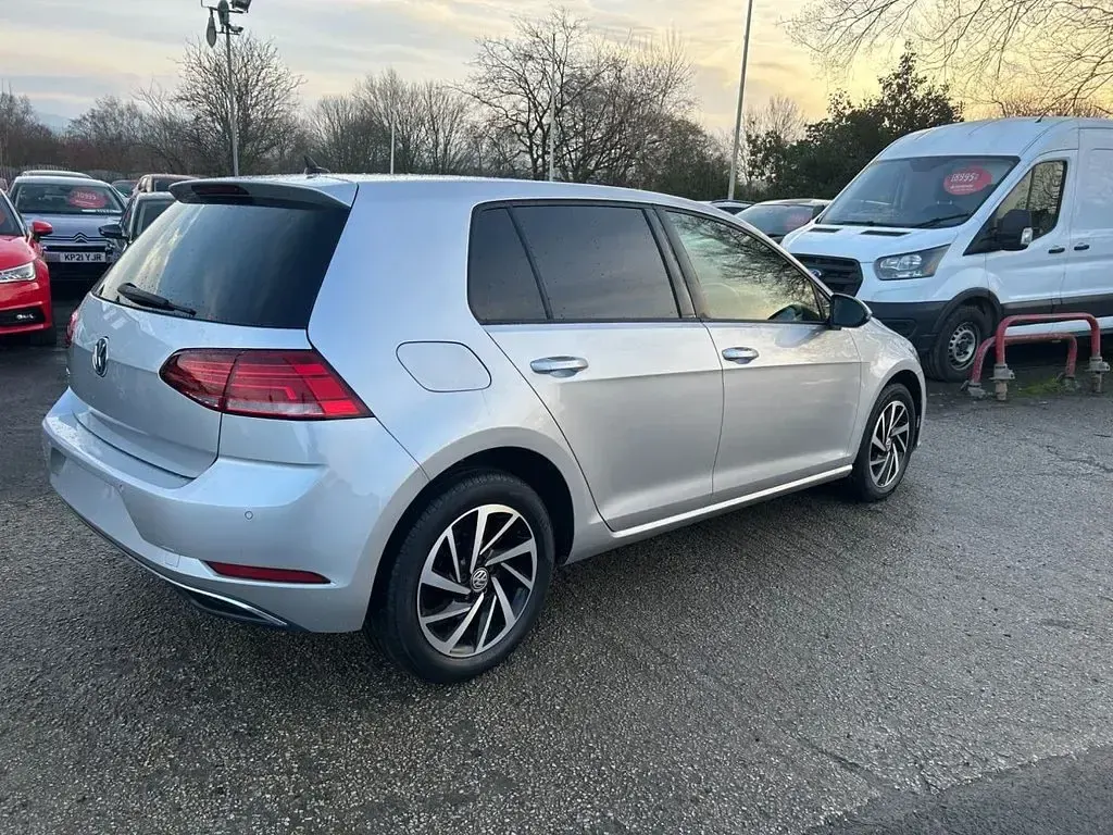 Used VW Golf VII Edition 115 HP (84 kW) 2019 Silver Hatchback