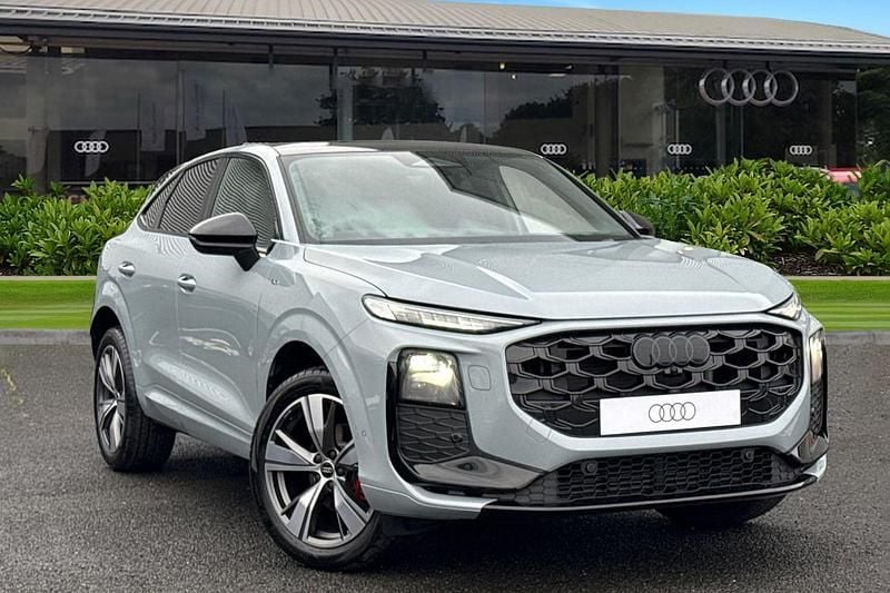 Grey New 2025 Audi Q3 Sportback Comfort SUV | £44,995 (Super price) - Image 1/4