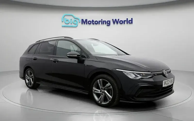 Used VW Golf VIII R-line 150 HP (110 kW) 2022 Black Estate