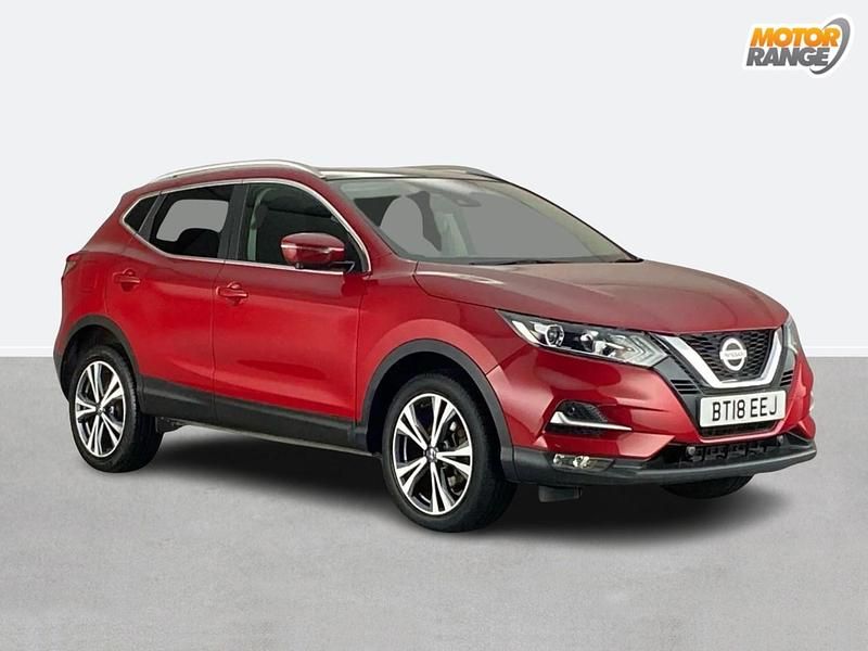 Red Used 2018 Nissan Qashqai N-Connecta SUV | £10,395 (Fair price) - Image 1/4