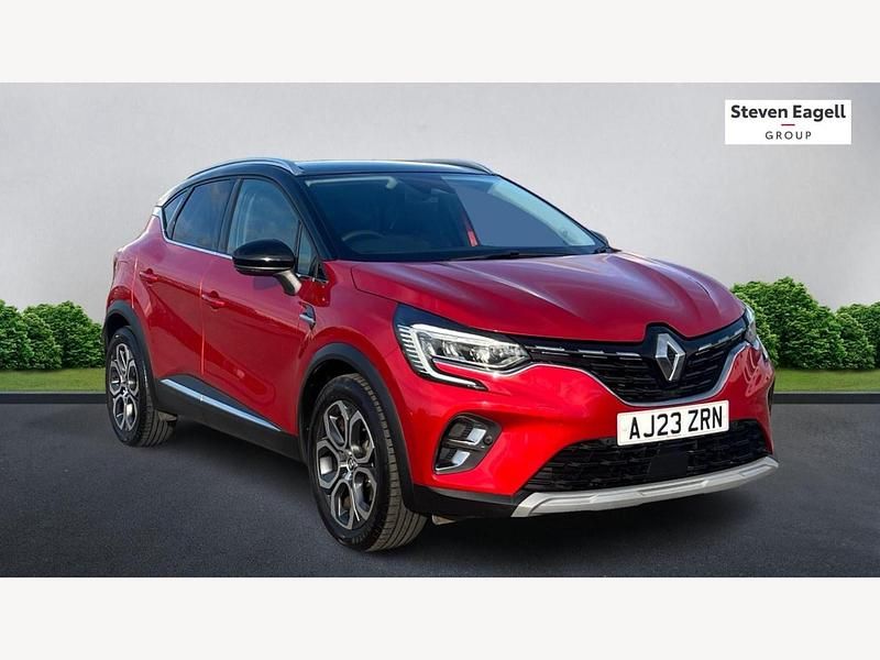 Red Used 2023 Renault Captur Techno SUV | £17,359 (Fair price) - Image 1/3
