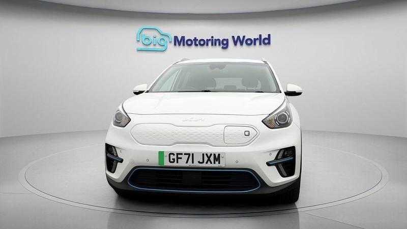 Used Kia e-Niro 147 kW (201 HP) 2021 White SUV