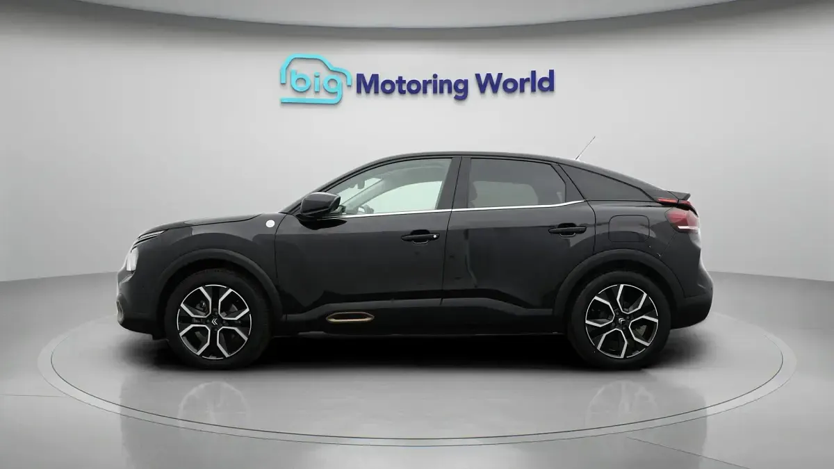 Used Citroën e-C4 100 kW (136 HP) 2023 Black Hatchback