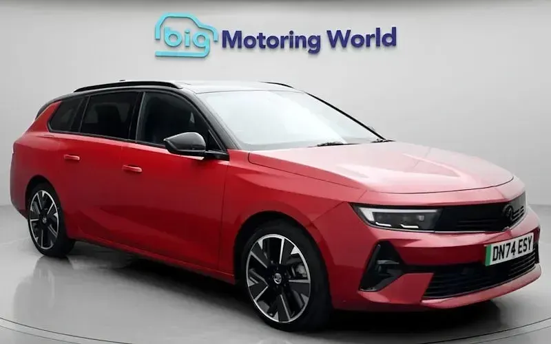 Used Vauxhall Astra Ultimate 114 kW (156 HP) 2026 Estate