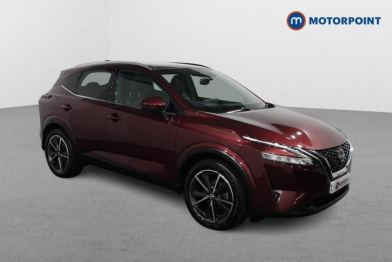 Red Used 2022 Nissan Qashqai Tekna SUV | £18,149 (A bit pricey) - Image 1/4