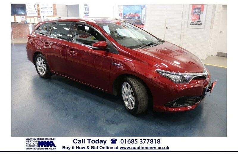Used 2018 Toyota Auris Touring Sports Estate | £12,552 (Fair price) - Image 1/1