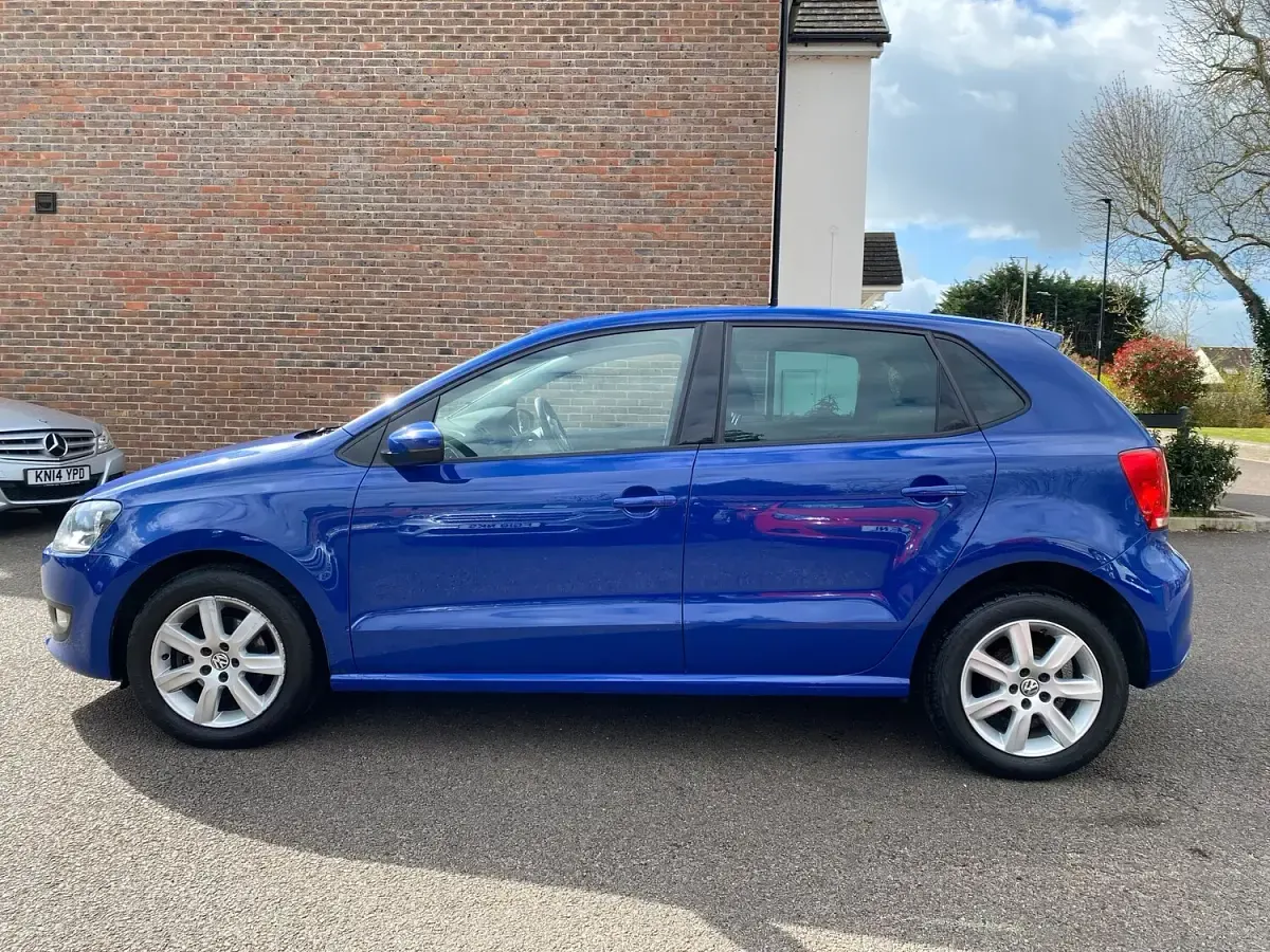 Used VW Polo Match 60 HP (44 kW) 2013 Blue Hatchback