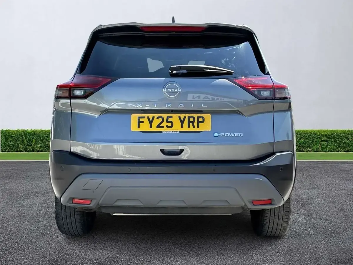 Used Nissan X-Trail N-Connecta 204 HP (150 kW) 2025 Grey SUV