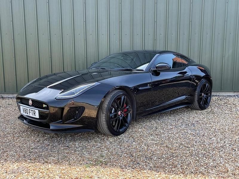 Usado Jaguar F-Type R 2014 Preto Coupé