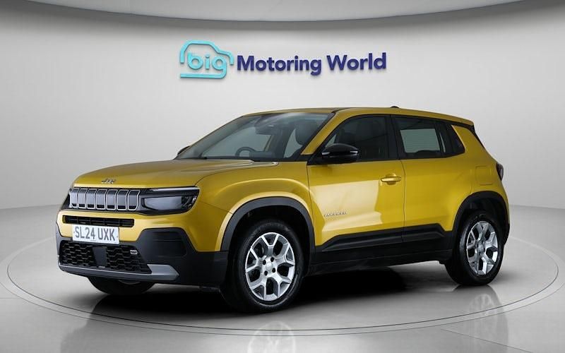 Used Jeep Avenger Altitude 101 HP (74 kW) 2024 Yellow SUV