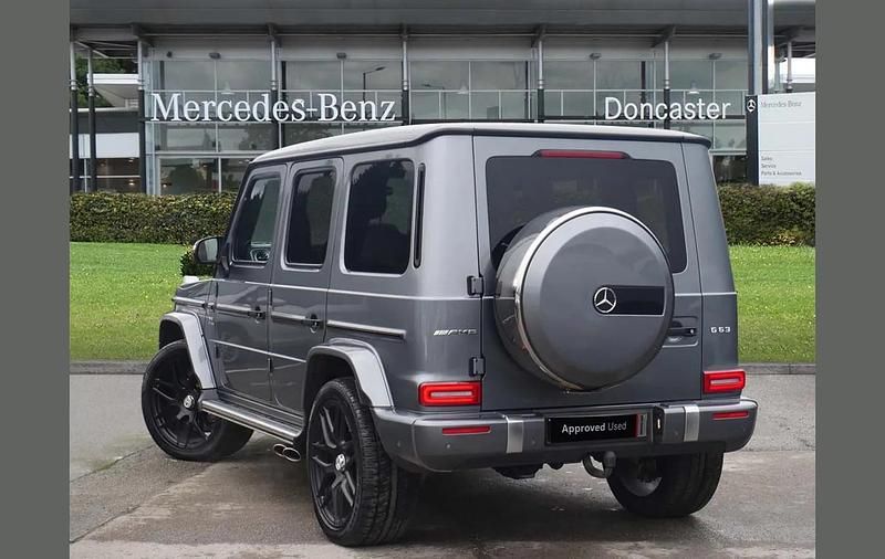 Usado Mercedes G63 AMG 585 HP (430 kW) 2019 Cinzento SUV