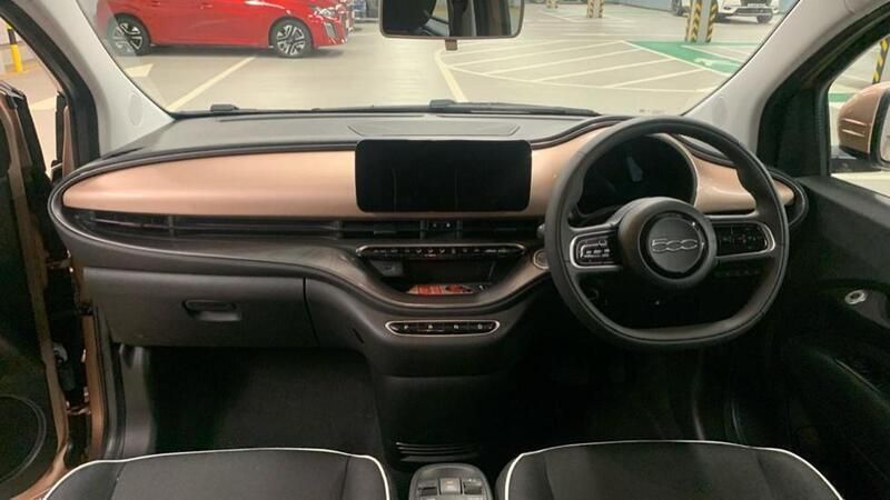 Yellow New 2024 Fiat 500e Hatchback | £21,990 (Expensive) - Image 1/4